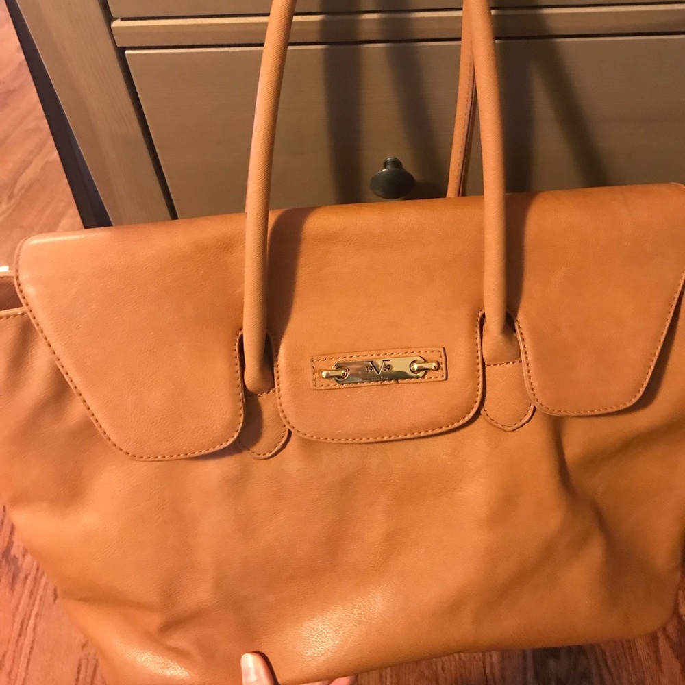 Beautiful light brown bag